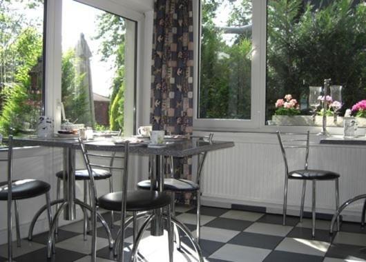 Hotel Garni Haus Schoenberger Heiligenhaus Ngoại thất bức ảnh
