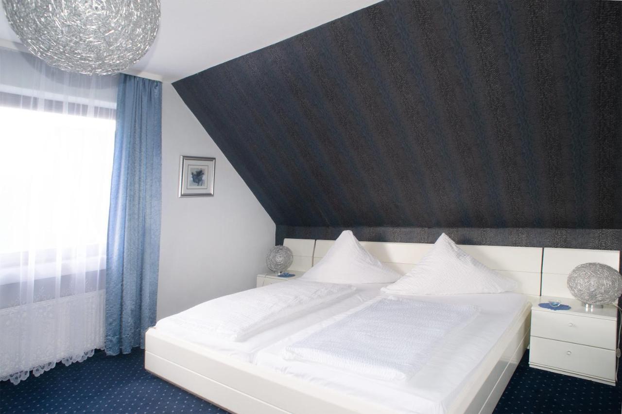 Hotel Garni Haus Schoenberger Heiligenhaus Ngoại thất bức ảnh